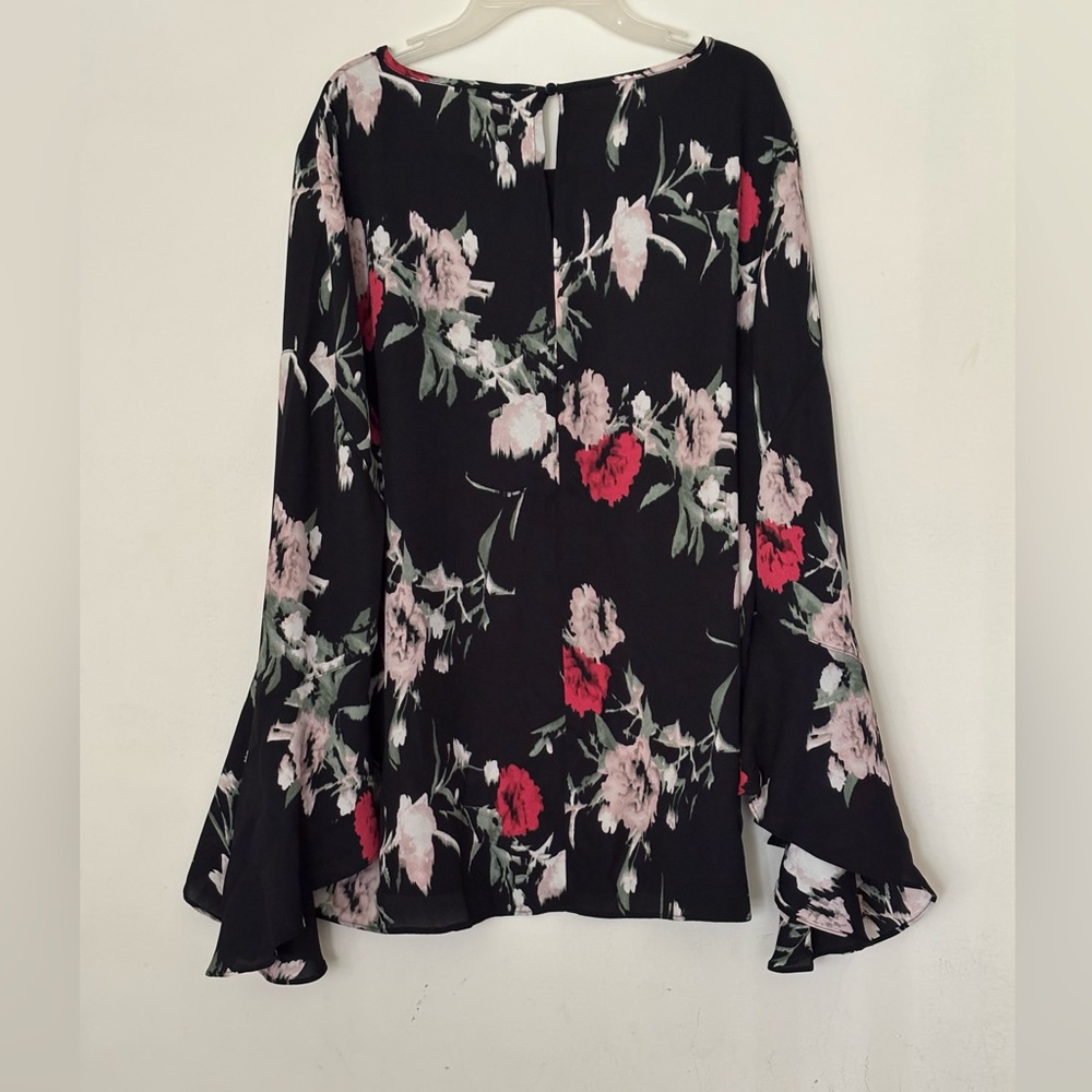 Vince Camuto Women’s Flared Sleeves Black,Red,Blouse Floral Print Size XL - Picture 6 of 7